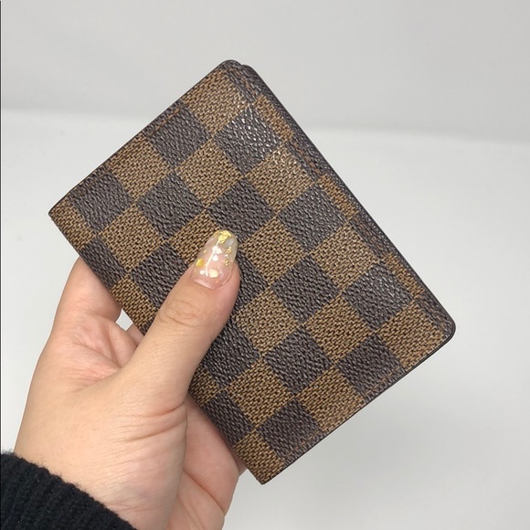 Louis Vuitton Other - Louis Vuitton card case